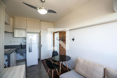 Sala de kitnet/studio para alugar com 1 quarto, 24m² em Centro Histórico, Porto Alegre