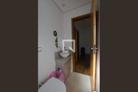 Casa à venda com 120m², 3 quartos e 2 vagas Casa à venda com 120m², 3 quartos e 2 vagasBanheiro