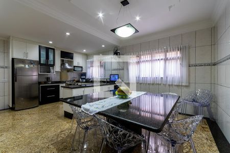 Casa à venda com 366m², 3 quartos e 6 vagas Casa à venda com 366m², 3 quartos e 6 vagasSala de jantar