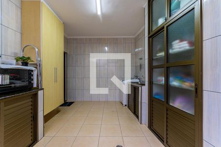 Casa à venda com 366m², 3 quartos e 6 vagas Casa à venda com 366m², 3 quartos e 6 vagasÁrea de serviço