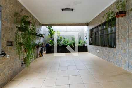 Casa à venda com 366m², 3 quartos e 6 vagas Casa à venda com 366m², 3 quartos e 6 vagasGaragem