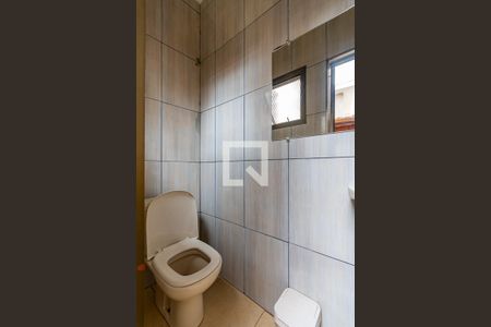 Casa à venda com 366m², 3 quartos e 6 vagas Casa à venda com 366m², 3 quartos e 6 vagasBanheiro de serviço