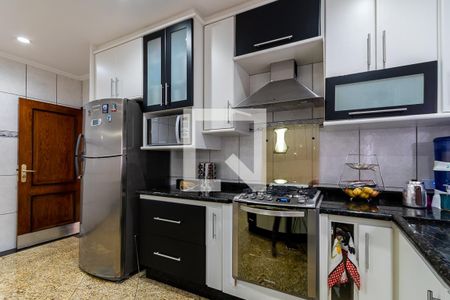 Casa à venda com 366m², 3 quartos e 6 vagas Casa à venda com 366m², 3 quartos e 6 vagasCozinha