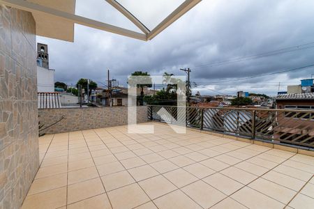 Casa à venda com 366m², 3 quartos e 6 vagas Casa à venda com 366m², 3 quartos e 6 vagasVaranda suíte 1