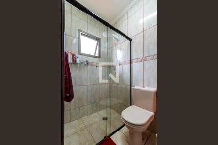 Casa à venda com 366m², 3 quartos e 6 vagas Casa à venda com 366m², 3 quartos e 6 vagasBanheiro suíte 2