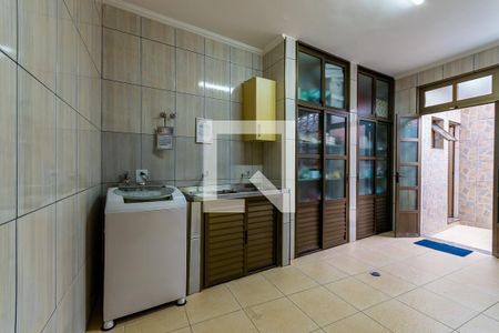 Casa à venda com 366m², 3 quartos e 6 vagas Casa à venda com 366m², 3 quartos e 6 vagasÁrea de serviço