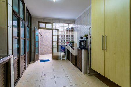 Casa à venda com 366m², 3 quartos e 6 vagas Casa à venda com 366m², 3 quartos e 6 vagasÁrea de serviço