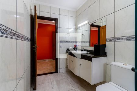 Casa à venda com 366m², 3 quartos e 6 vagas Casa à venda com 366m², 3 quartos e 6 vagasBanheiro suíte 1