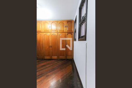 Casa à venda com 400m², 3 quartos e 2 vagasCloset da suíte master