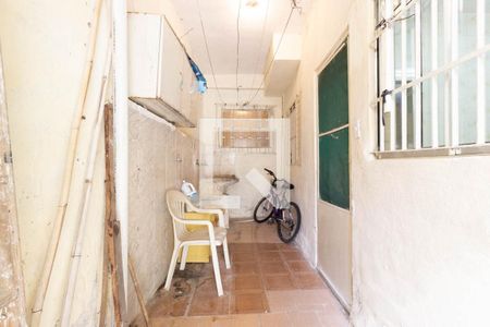 Casa para alugar com 90m², 2 quartos e 1 vagaÁrea de serviço