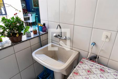 Casa à venda com 227m², 3 quartos e 4 vagas1o. Andar - Área de serviço