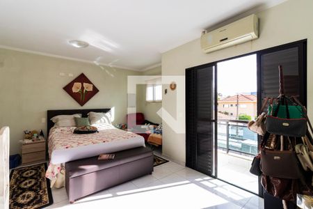 Casa à venda com 227m², 3 quartos e 4 vagas2o. Andar - Suíte 3