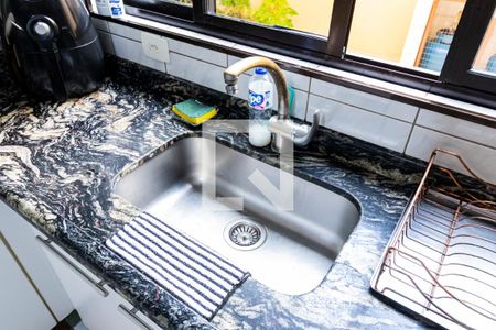 Casa à venda com 227m², 3 quartos e 4 vagas1o. Andar - Cozinha