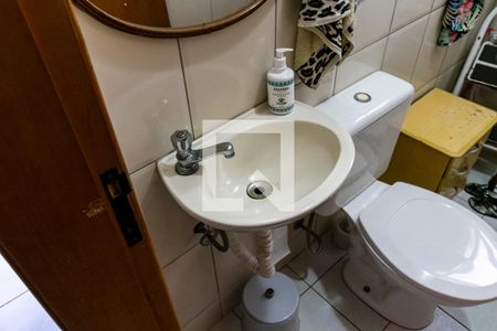 Casa à venda com 227m², 3 quartos e 4 vagas1o. Andar - Banheiro de serviço