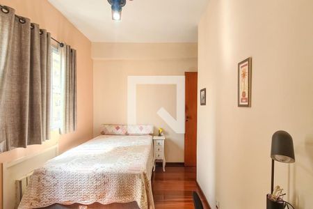 Apartamento à venda com 114m², 4 quartos e 1 vagaQuarto 2 