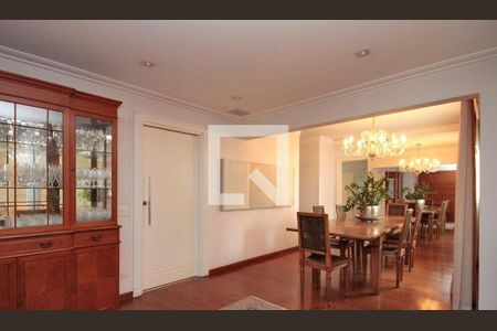 Apartamento à venda com 3 quartos, 222m² em Higienópolis, São Paulo