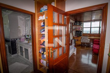 Apartamento à venda com 150m², 3 quartos e 2 vagasCloset da Suíte 3