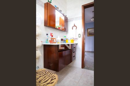 Casa à venda com 850m², 7 quartos e 8 vagas Casa à venda com 850m², 7 quartos e 8 vagasBanheiro 2