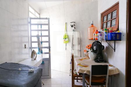 Casa à venda com 850m², 7 quartos e 8 vagas Casa à venda com 850m², 7 quartos e 8 vagasLavanderia