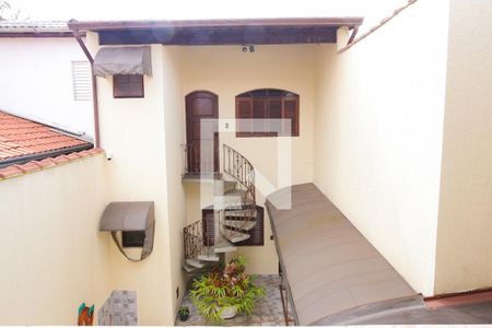 Casa à venda com 850m², 7 quartos e 8 vagas Casa à venda com 850m², 7 quartos e 8 vagasVista do Quarto 5