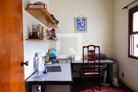 Casa à venda com 850m², 7 quartos e 8 vagas Casa à venda com 850m², 7 quartos e 8 vagasQuarto 2