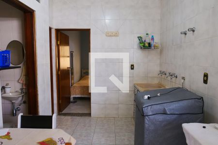 Casa à venda com 850m², 7 quartos e 8 vagas Casa à venda com 850m², 7 quartos e 8 vagasLavanderia