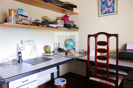 Casa à venda com 850m², 7 quartos e 8 vagas Casa à venda com 850m², 7 quartos e 8 vagasQuarto 2