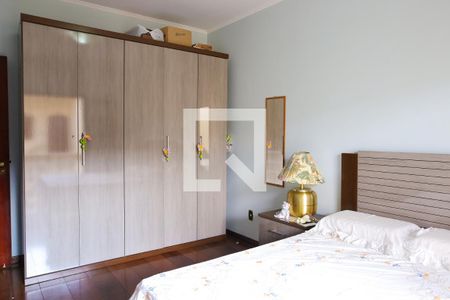 Casa à venda com 850m², 7 quartos e 8 vagas Casa à venda com 850m², 7 quartos e 8 vagasQuarto 5