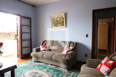 Casa à venda com 850m², 7 quartos e 8 vagas Casa à venda com 850m², 7 quartos e 8 vagasQuarto 1