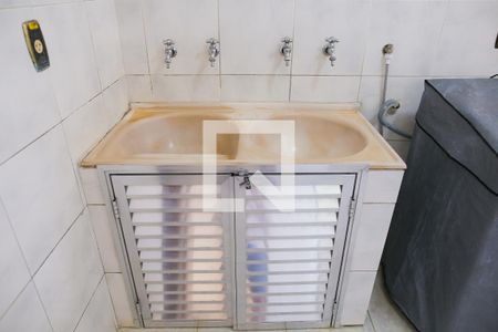 Casa à venda com 850m², 7 quartos e 8 vagas Casa à venda com 850m², 7 quartos e 8 vagasLavanderia