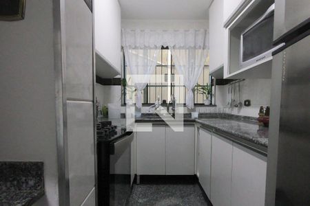 Casa à venda com 222m², 3 quartos e 4 vagasCozinha