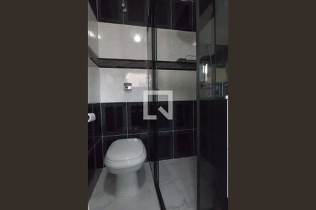 Casa à venda com 222m², 3 quartos e 4 vagasBanheiro da Suíte 3