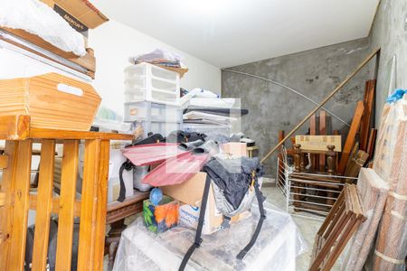 Casa à venda com 220m², 5 quartos e 4 vagas Casa à venda com 220m², 5 quartos e 4 vagasDeposito