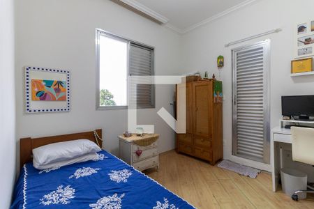 Casa à venda com 220m², 5 quartos e 4 vagas Casa à venda com 220m², 5 quartos e 4 vagasQuarto 3