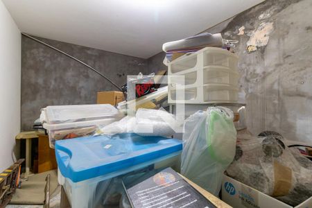 Casa à venda com 220m², 5 quartos e 4 vagas Casa à venda com 220m², 5 quartos e 4 vagasDeposito