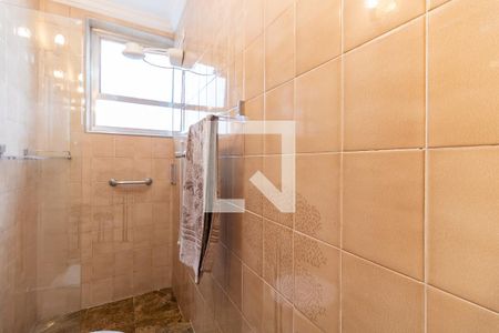 Casa à venda com 220m², 5 quartos e 4 vagas Casa à venda com 220m², 5 quartos e 4 vagasBanheiro da Suíte