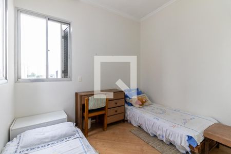 Casa à venda com 220m², 5 quartos e 4 vagas Casa à venda com 220m², 5 quartos e 4 vagasQuarto 2