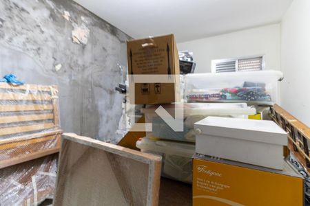 Casa à venda com 220m², 5 quartos e 4 vagas Casa à venda com 220m², 5 quartos e 4 vagasDeposito