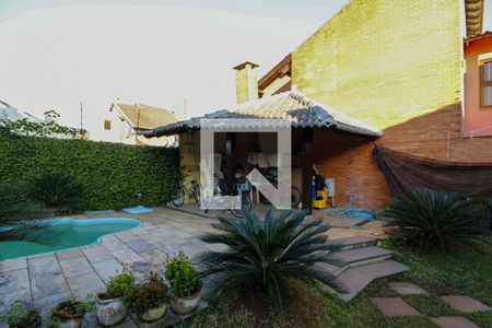 Casa à venda com 372m², 4 quartos e 2 vagas Casa à venda com 372m², 4 quartos e 2 vagasQuintal
