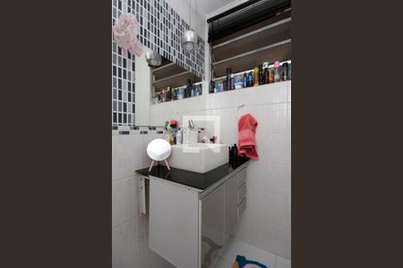 Apartamento à venda com 100m², 2 quartos e sem vagaBanheiro