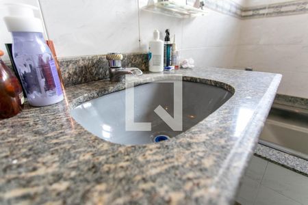 Casa à venda com 258m², 4 quartos e 4 vagas Casa à venda com 258m², 4 quartos e 4 vagasBanheiro da Suíte 2