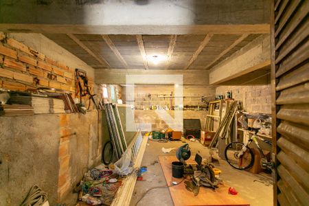 Casa à venda com 258m², 4 quartos e 4 vagas Casa à venda com 258m², 4 quartos e 4 vagasPorão 2