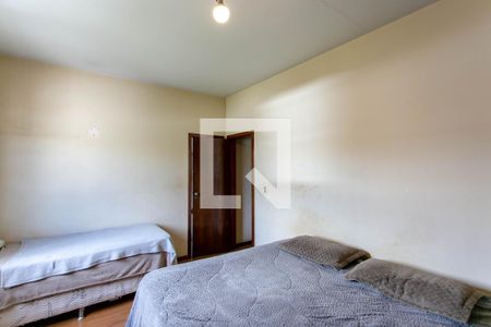 Casa à venda com 258m², 4 quartos e 4 vagas Casa à venda com 258m², 4 quartos e 4 vagasQuarto Suíte 2