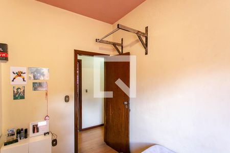 Casa à venda com 258m², 4 quartos e 4 vagas Casa à venda com 258m², 4 quartos e 4 vagasQuarto 2