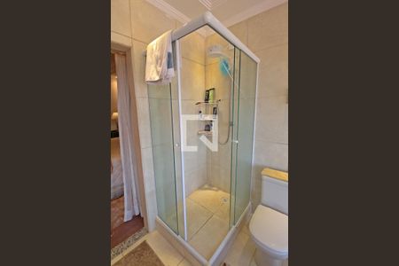 Casa à venda com 700m², 4 quartos e 3 vagasBanheiro do Quarto 3 (suíte)