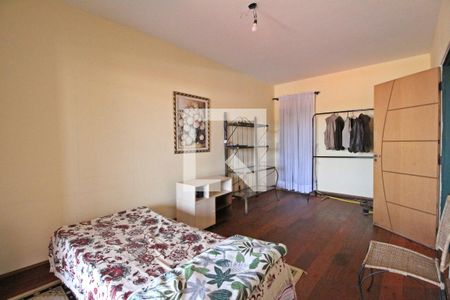 Casa à venda com 700m², 4 quartos e 3 vagasQuarto 1