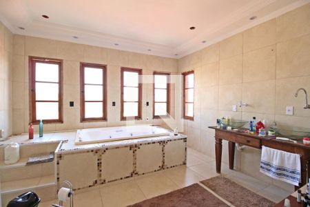 Casa à venda com 700m², 4 quartos e 3 vagasBanheiro do Quarto 3 (suíte)