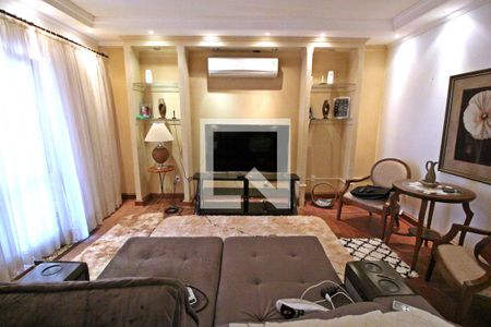 Casa à venda com 700m², 4 quartos e 3 vagasQuarto 3 (suíte)