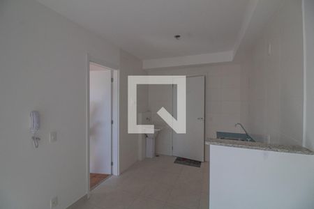 Sala/Cozinha de apartamento para alugar com 1 quarto, 28m² em Jardim Caravelas, São Paulo