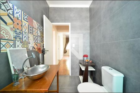 Apartamento à venda com 118m², 2 quartos e sem vagaBanheiro Social